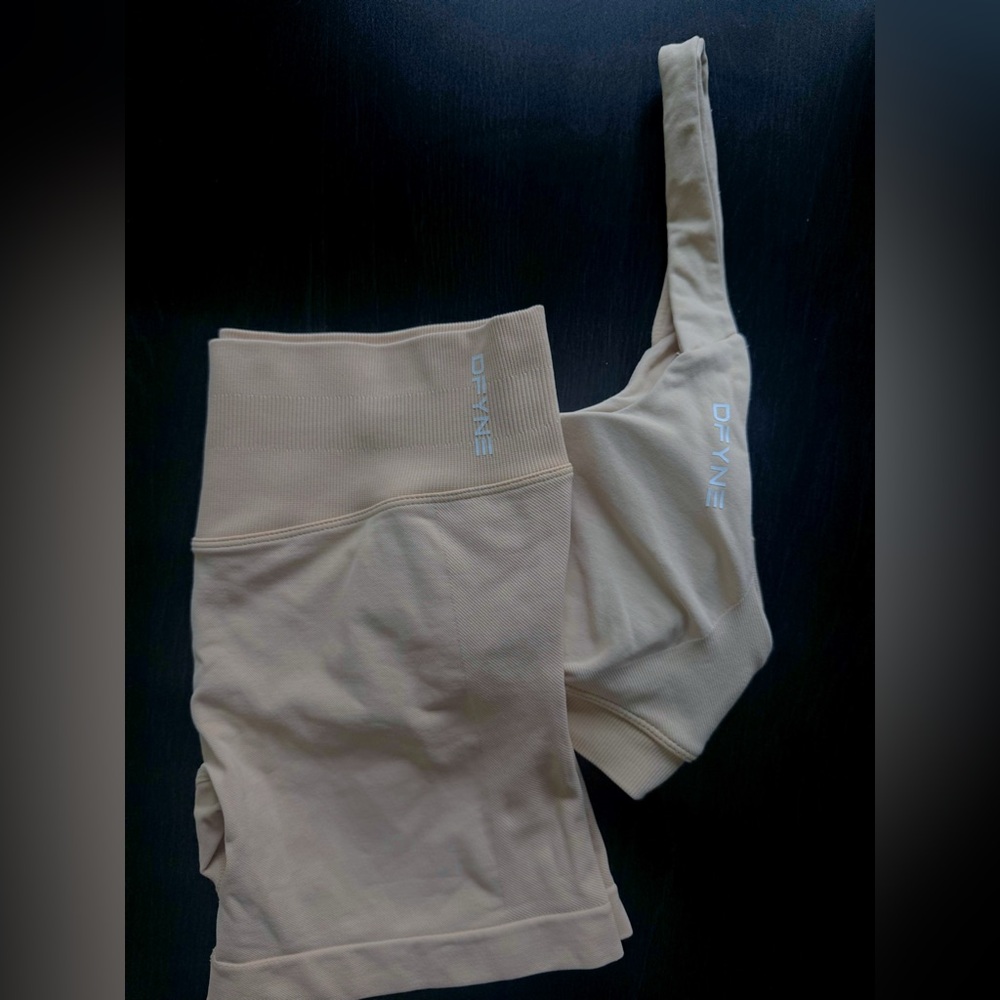 DFYNE IMPACT Activewear Set